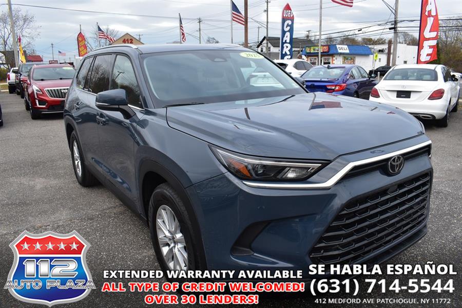 Used 2025 Toyota Grand Highlande in Patchogue, New York | 112 Auto Plaza. Patchogue, New York