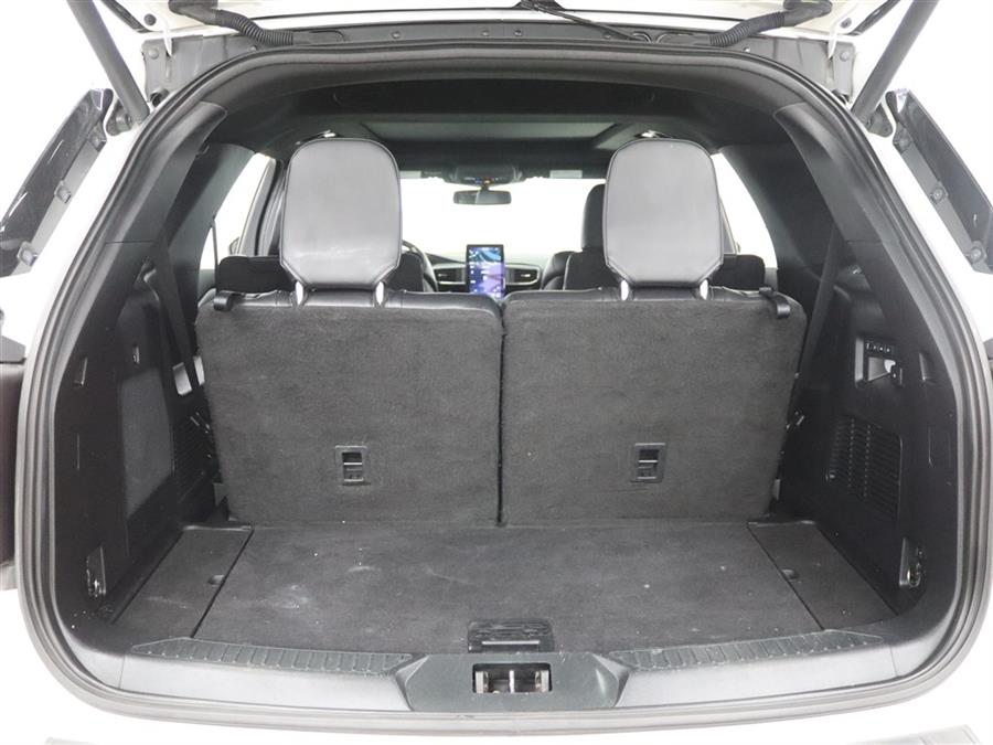 2020 Ford Explorer ST photo 3