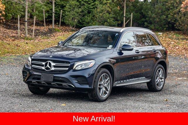 Used 2019 Mercedes-benz Glc in Great Neck, New York | Camy Cars. Great Neck, New York
