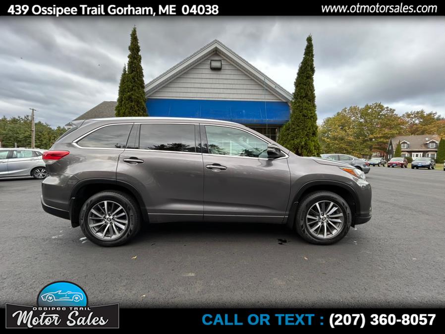 Used 2017 Toyota Highlander in Gorham, Maine | Ossipee Trail Motor Sales. Gorham, Maine