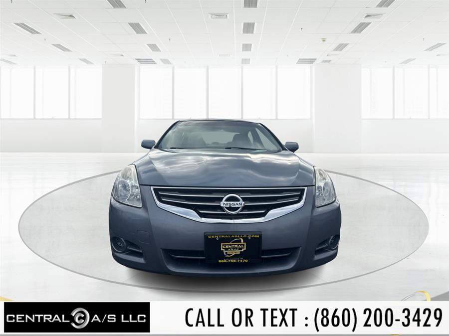 2010 Nissan Altima 2.5 SL photo 2