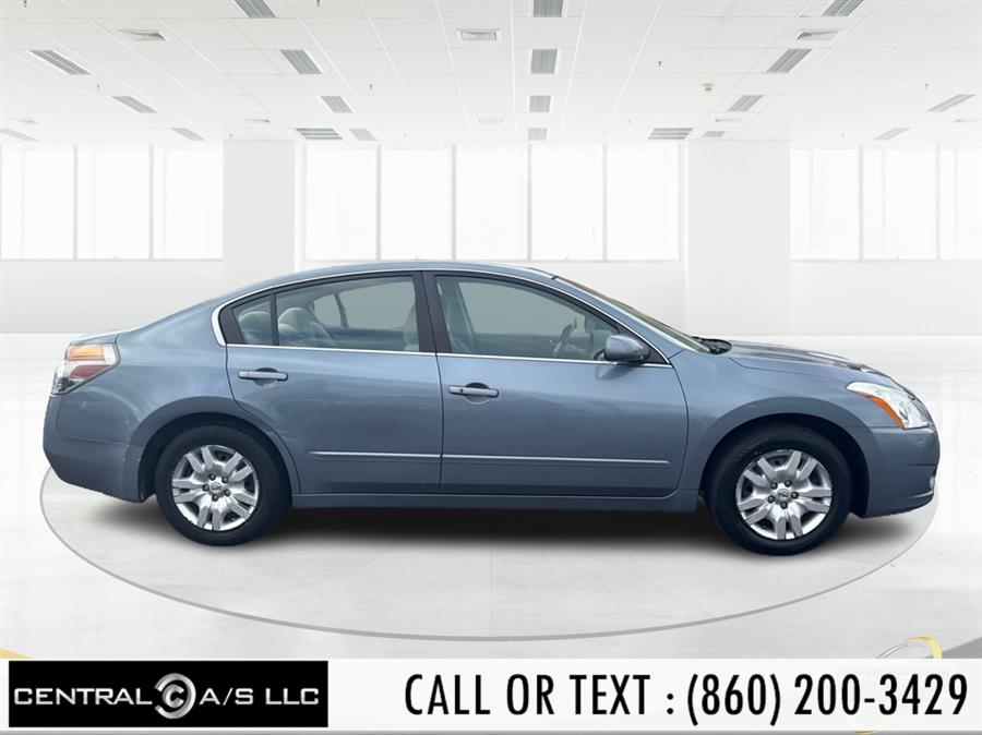 2010 Nissan Altima 2.5 SL photo 4