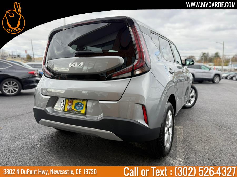 2023 Kia Soul LX photo 4