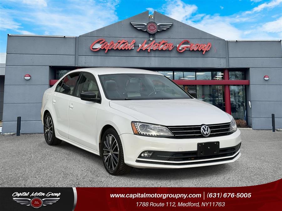 Used 2016 Volkswagen Jetta Sedan in Medford, New York | Capital Motor Group Inc. Medford, New York