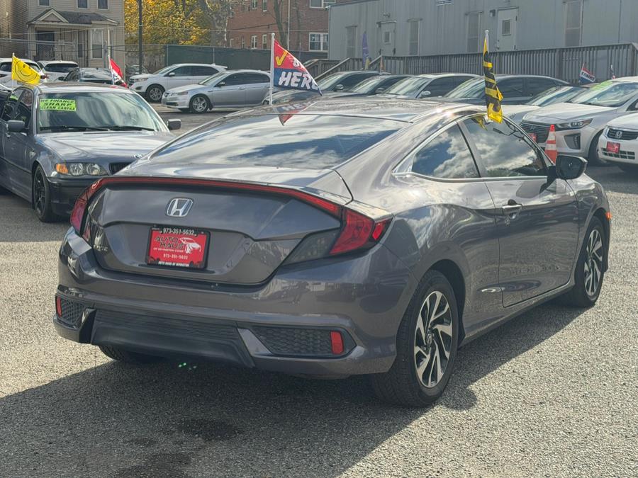 2017 Honda Civic LX photo 4