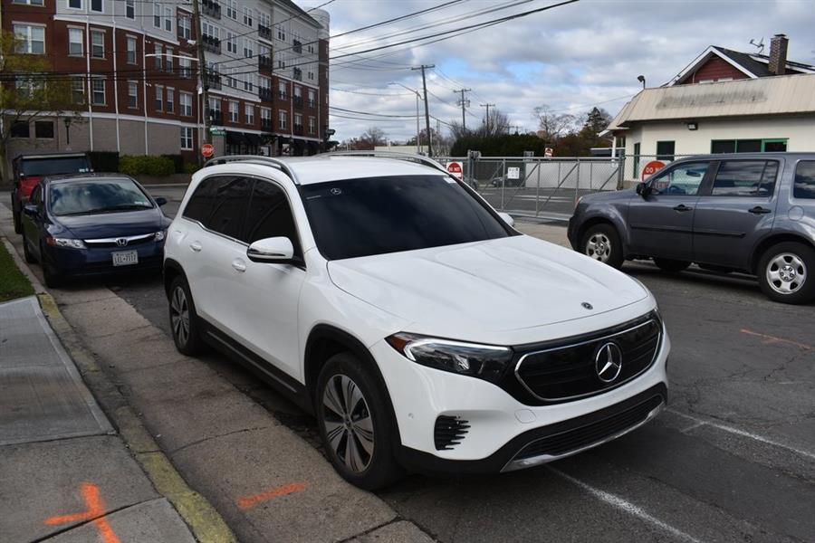 2023 Mercedes Benz EQB 300 4MATIC photo 4