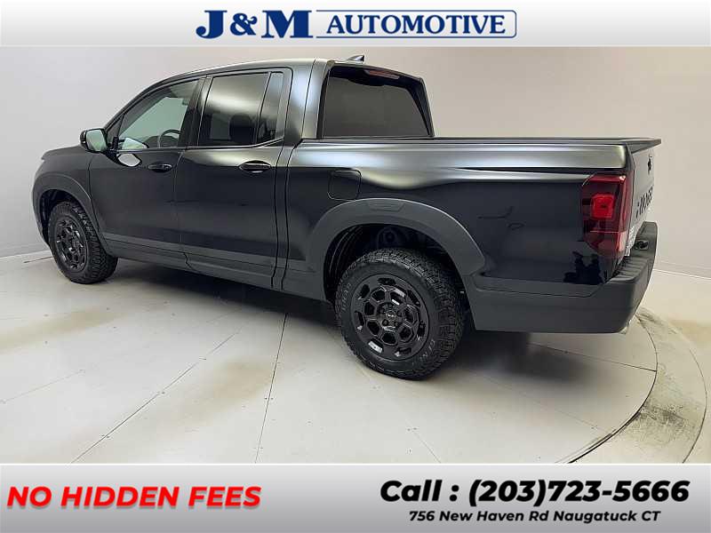 2025 Honda Ridgeline Sport photo 3