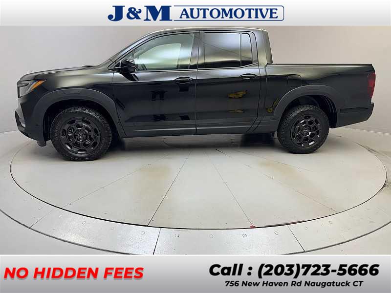 2025 Honda Ridgeline Sport photo 2