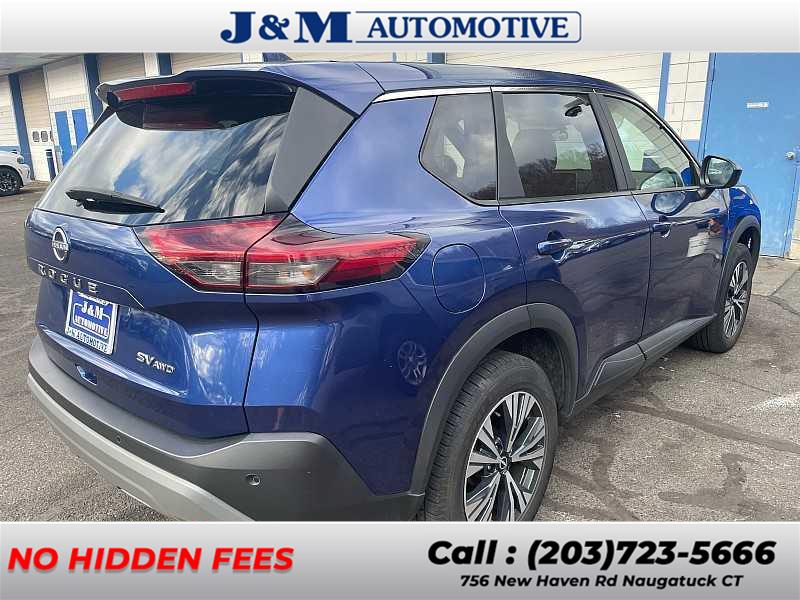 2023 Nissan Rogue SV photo 3