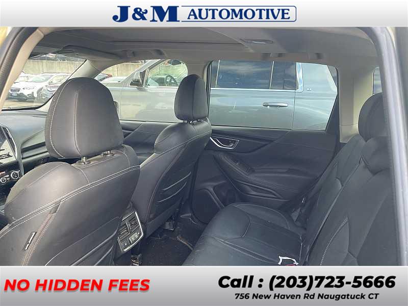 2022 Subaru Forester Touring photo 3