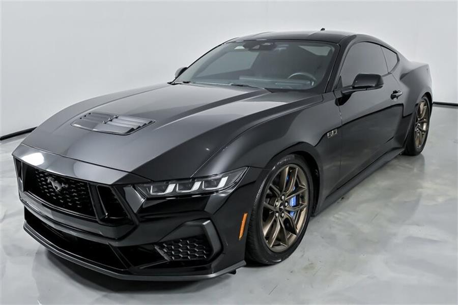 2024 Ford Mustang GT Premium's photo