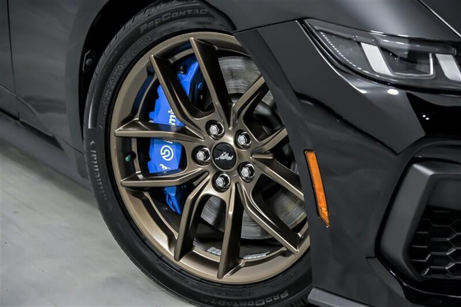 2024 Ford Mustang GT Premium photo 3