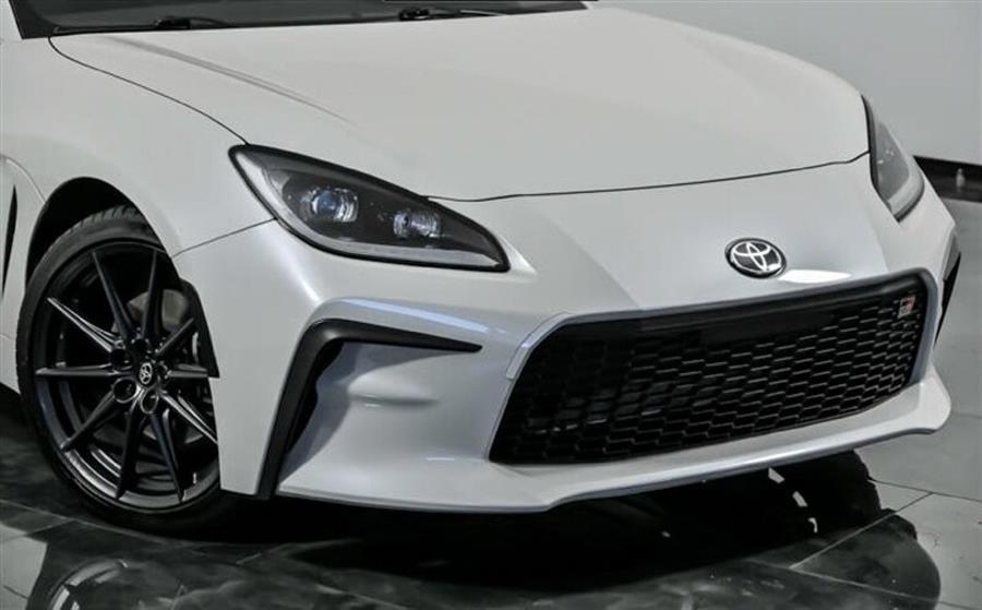 2023 Toyota GR86 Premium photo 4