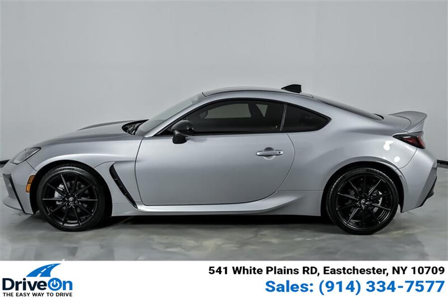 2025 Toyota GR86 Premium photo 3