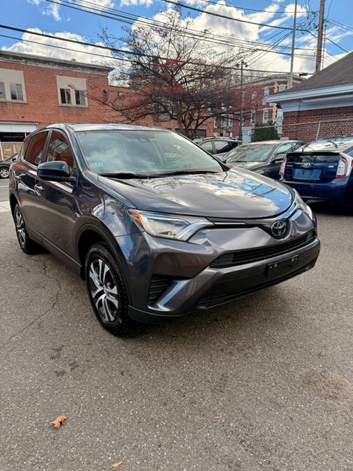 Used 2018 Toyota RAV4 in Shelton, Connecticut | Center Motorsports LLC. Shelton, Connecticut