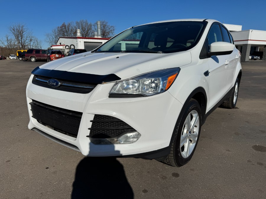 2016 Ford Escape FWD 4dr SE, available for sale in Ortonville, Michigan | Marsh Auto Sales LLC. Ortonville, Michigan