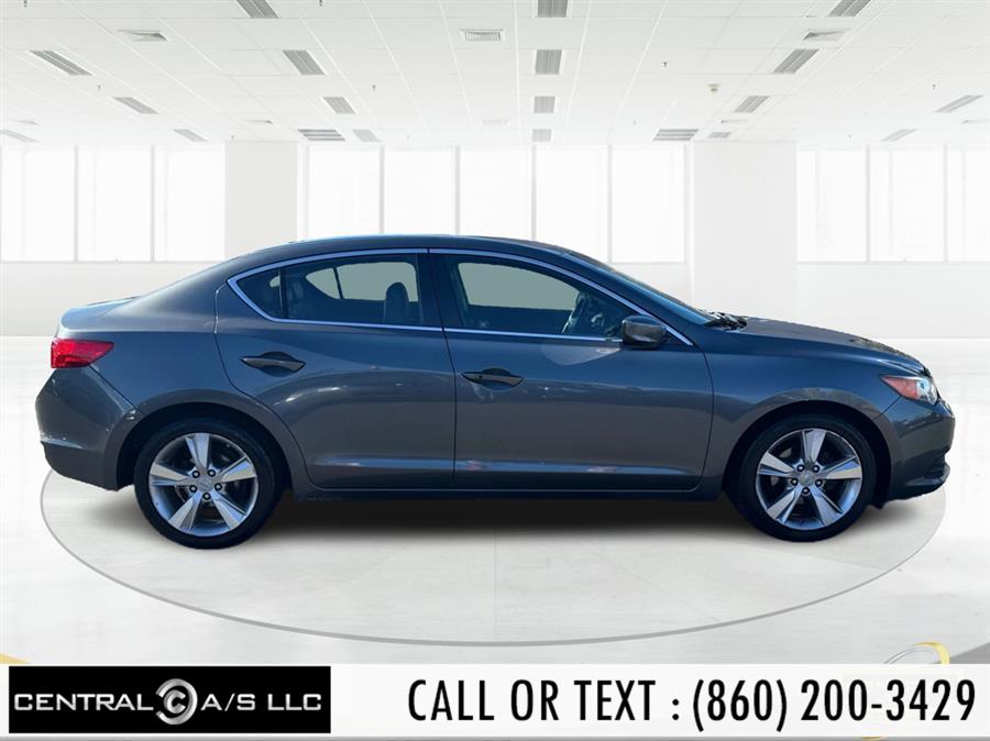 2013 Acura ILX 2.0L Technology photo 4