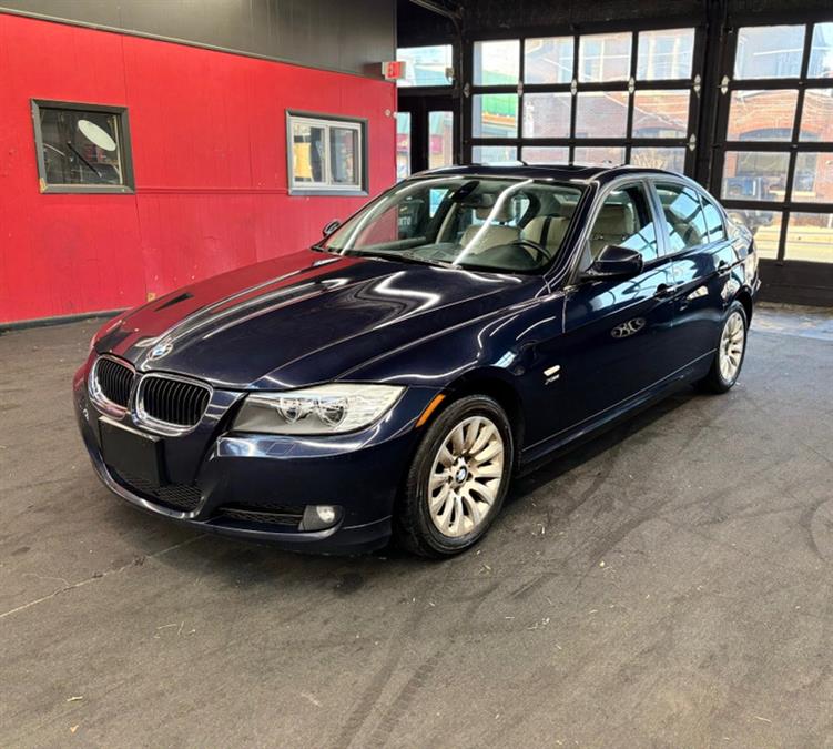 2009 BMW 3 Series 4dr Sdn 328i xDrive AWD, available for sale in Garfield, New Jersey | Urban Motors Collection. Garfield, New Jersey