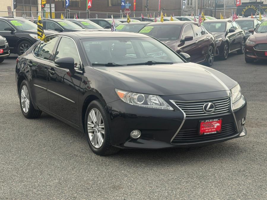 2014 Lexus ES 350 photo 2