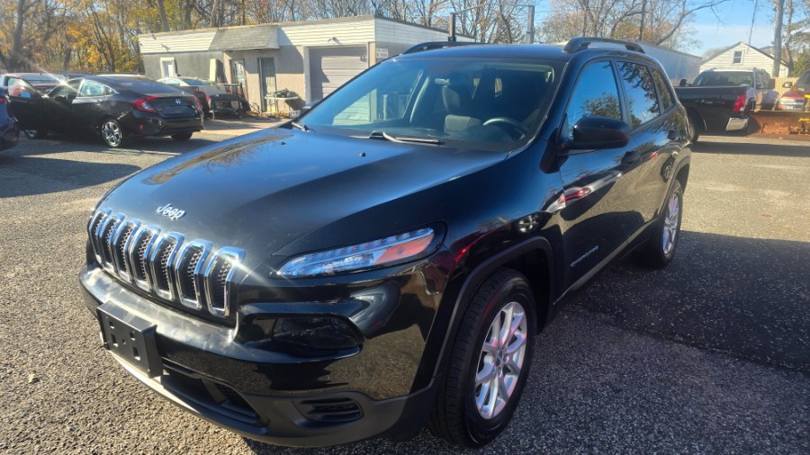 Used 2016 Jeep Cherokee in Patchogue, New York | Romaxx Truxx. Patchogue, New York