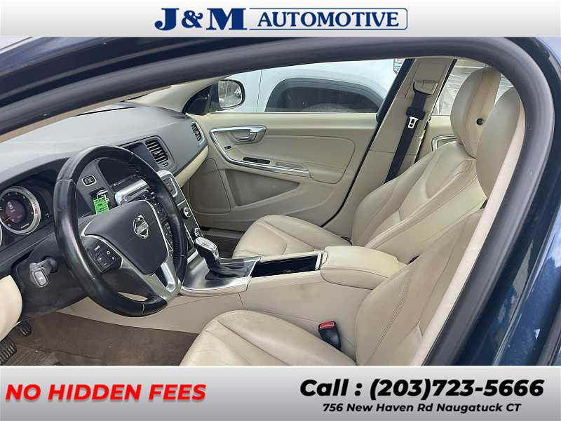 2013 Volvo S60 T5 photo 2