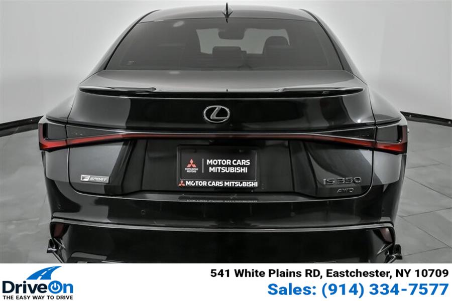 2022 Lexus IS 350 F SPORT photo 4