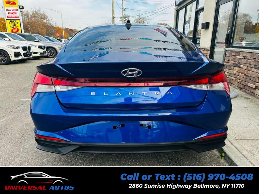 2023 Hyundai Elantra SEL photo 4