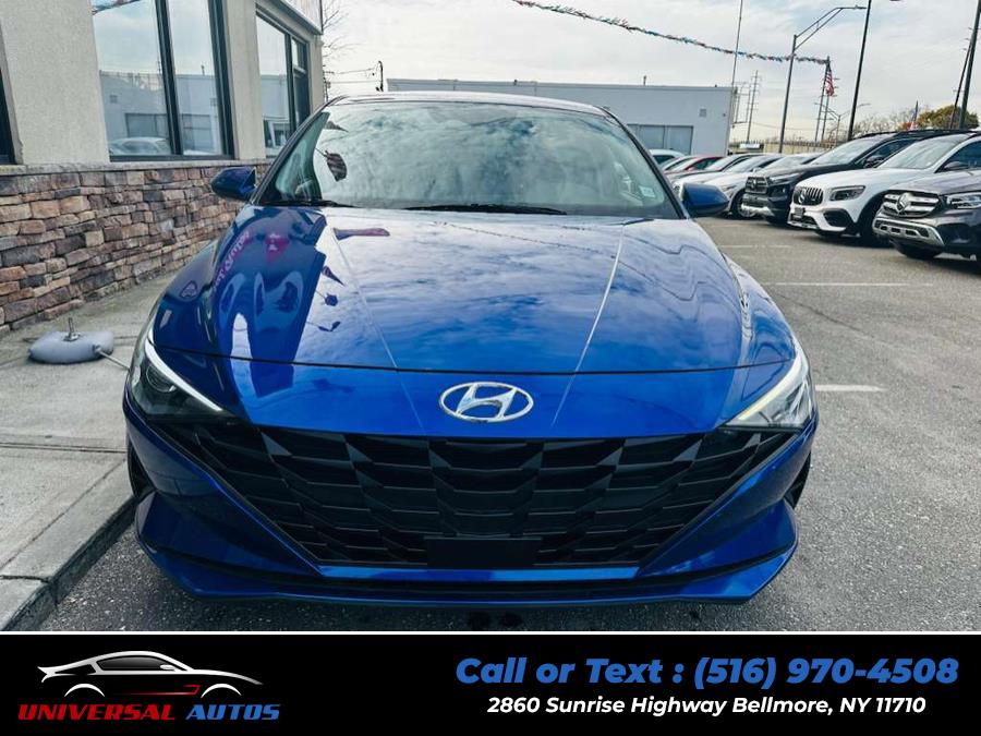 2023 Hyundai Elantra SEL photo 3