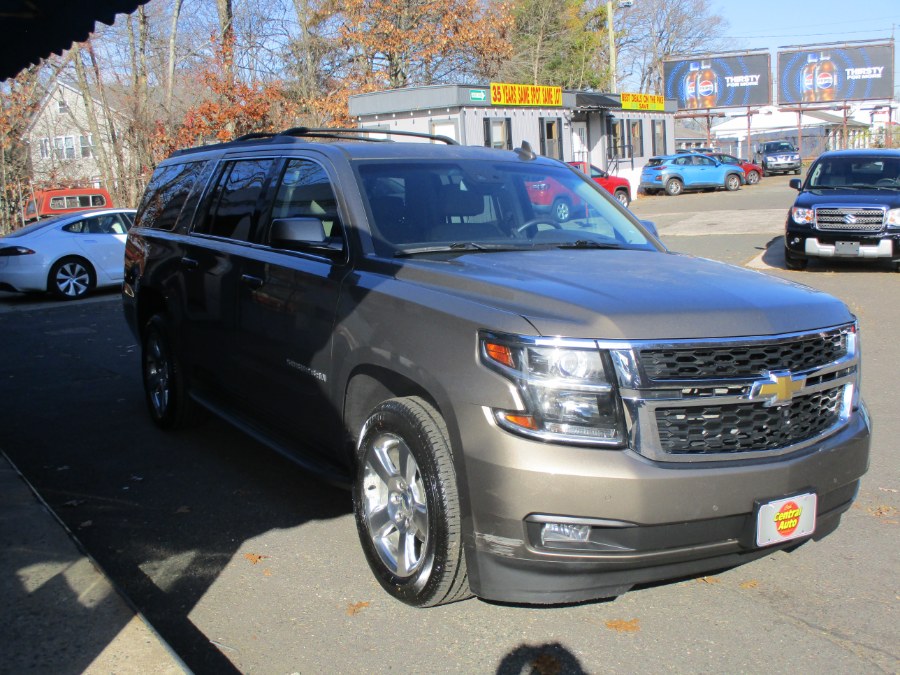 2016 Chevrolet Suburban 1500 LT photo 2