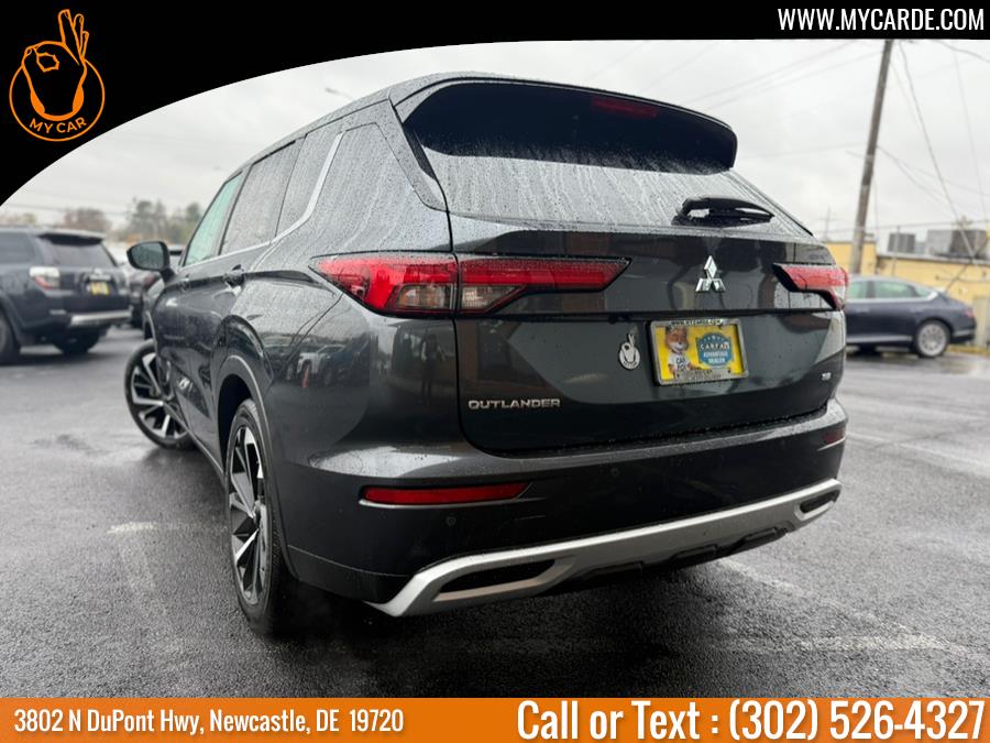 2024 Mitsubishi Outlander SE S-AWC photo 2