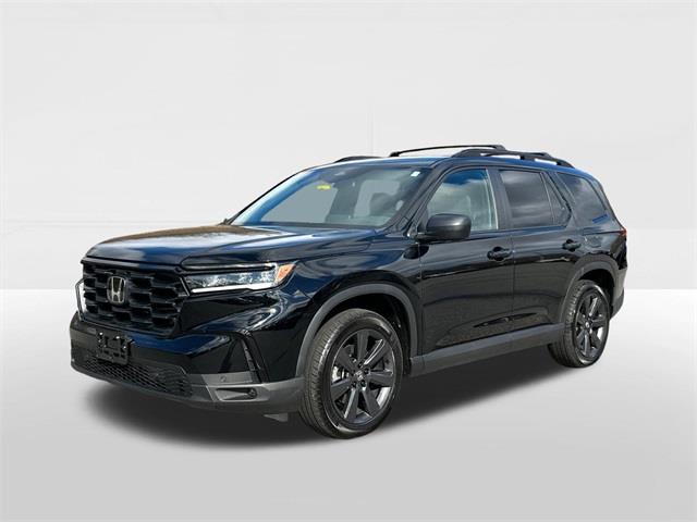 Used 2025 Honda Pilot in Avon, Connecticut | Sullivan Automotive Group. Avon, Connecticut