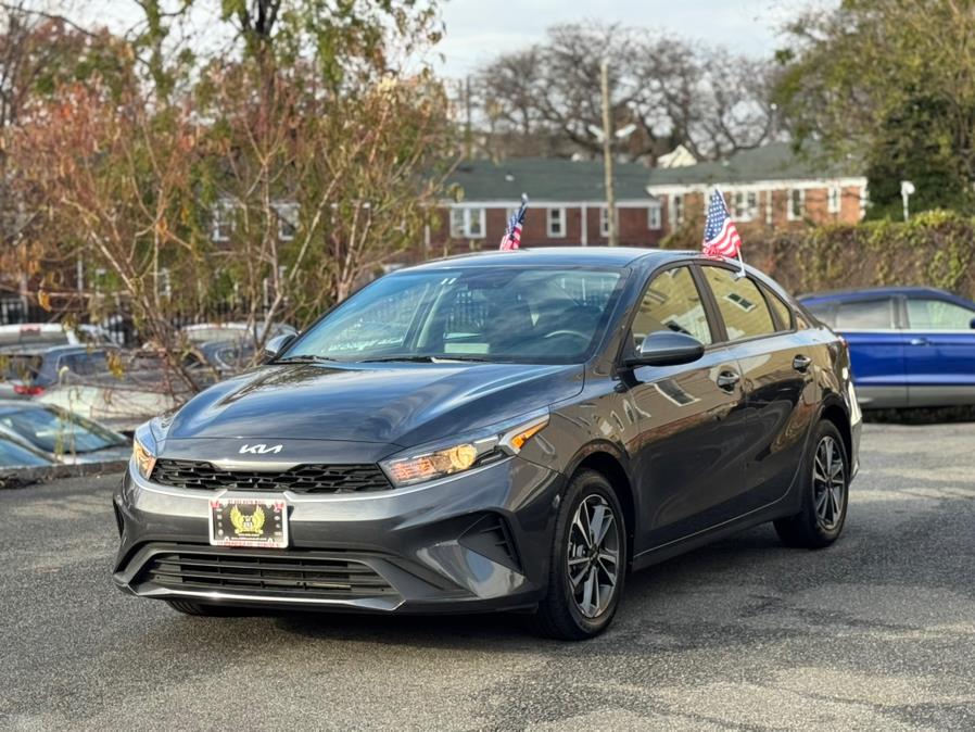 2024 Kia Forte LXS's photo