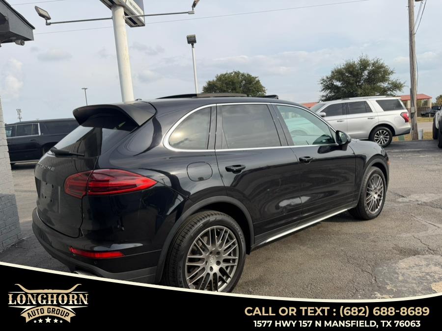 2015 Porsche Cayenne S photo 4