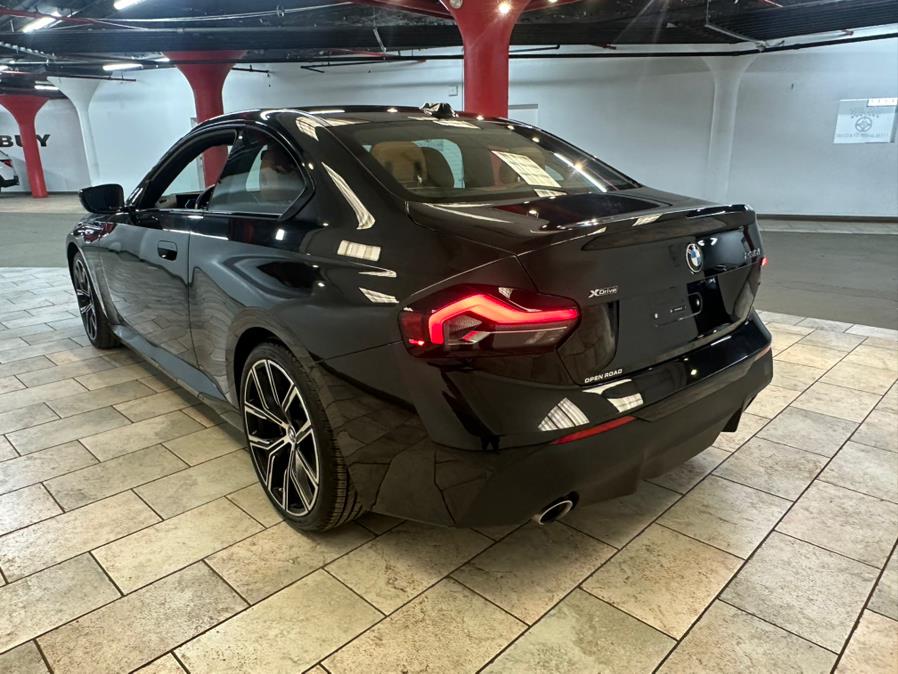 2024 Bmw 230i xDrive photo 3