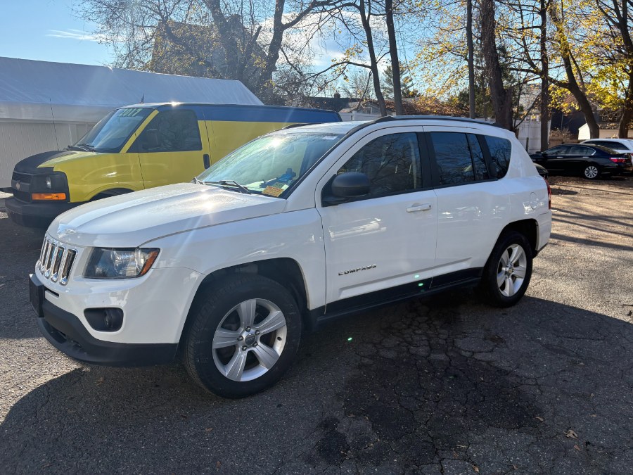Used 2016 Jeep Compass in Chicopee, Massachusetts | Broadway Auto Shop Inc.. Chicopee, Massachusetts