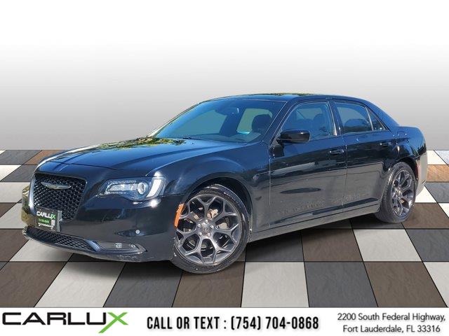 Used 2019 Chrysler 300 in Fort Lauderdale, Florida | CarLux Fort Lauderdale. Fort Lauderdale, Florida