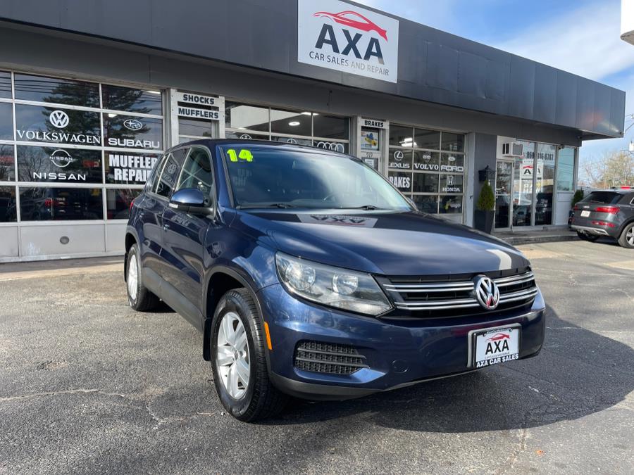 2014 Volkswagen Tiguan 4MOTION 4dr Auto S, available for sale in Bloomfield, Connecticut | AXA Car Sales and Repair LLC. Bloomfield, Connecticut