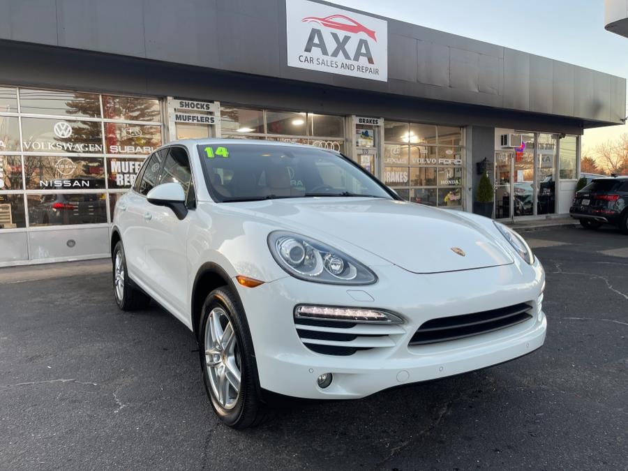 2014 Porsche Cayenne AWD 4dr Tiptronic, available for sale in Bloomfield, Connecticut | AXA Car Sales and Repair LLC. Bloomfield, Connecticut
