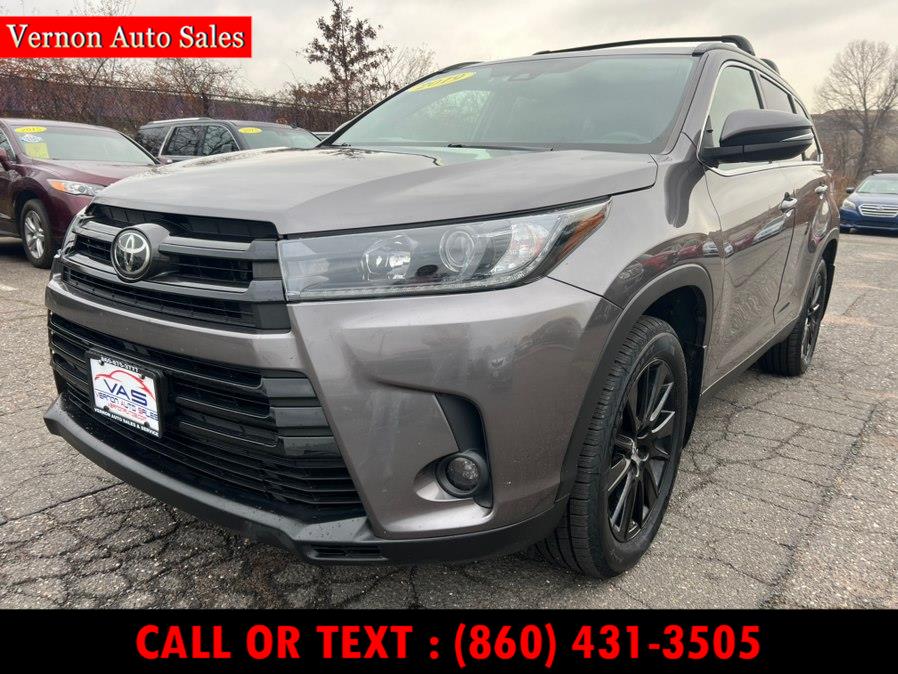 Used 2019 Toyota Highlander in Manchester, Connecticut | Vernon Auto Sale & Service. Manchester, Connecticut