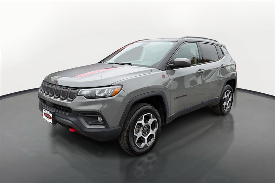Used 2022 Jeep Compass in Lindenhurst, New York | Power Motor Group. Lindenhurst, New York