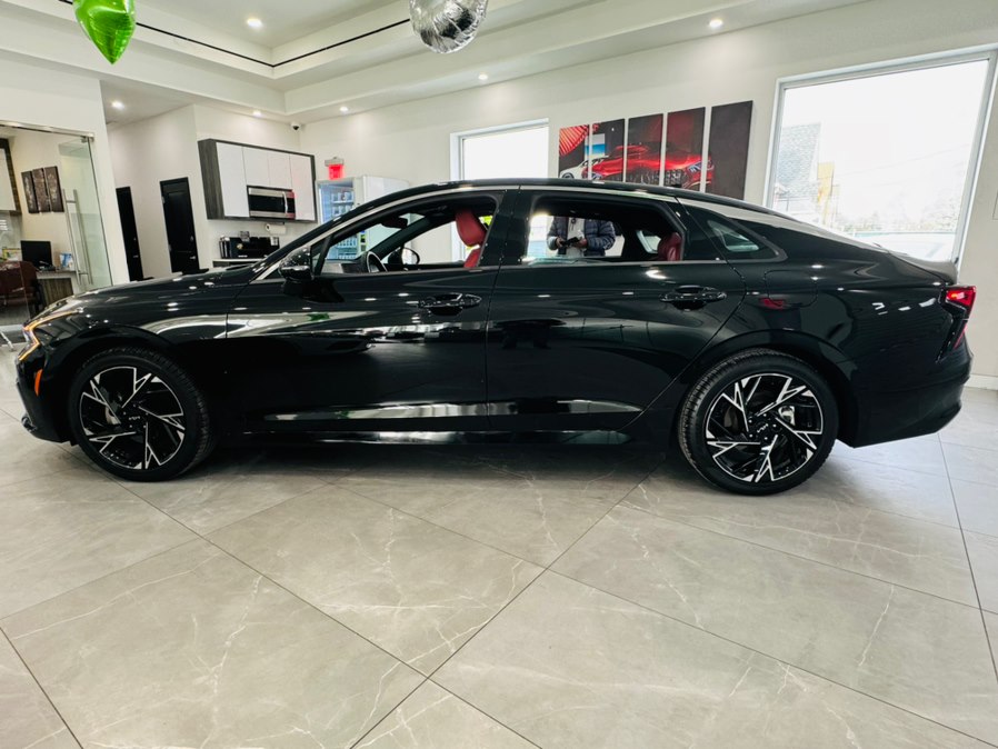 2025 Kia K5 GT-Line photo 4