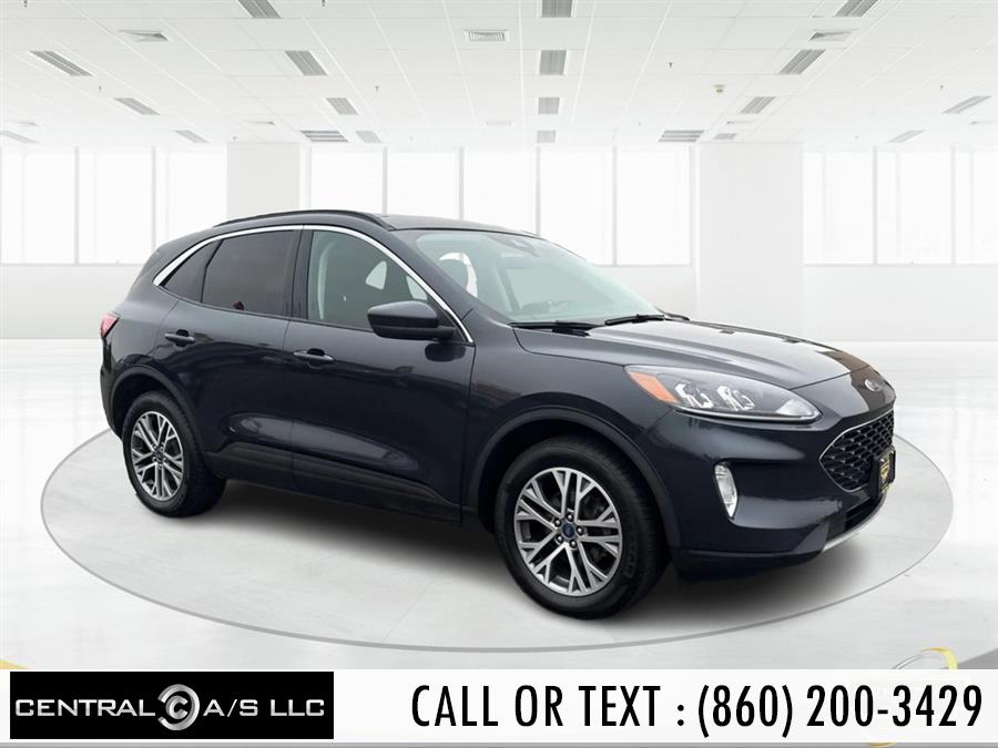 2022 Ford Escape SEL photo 3