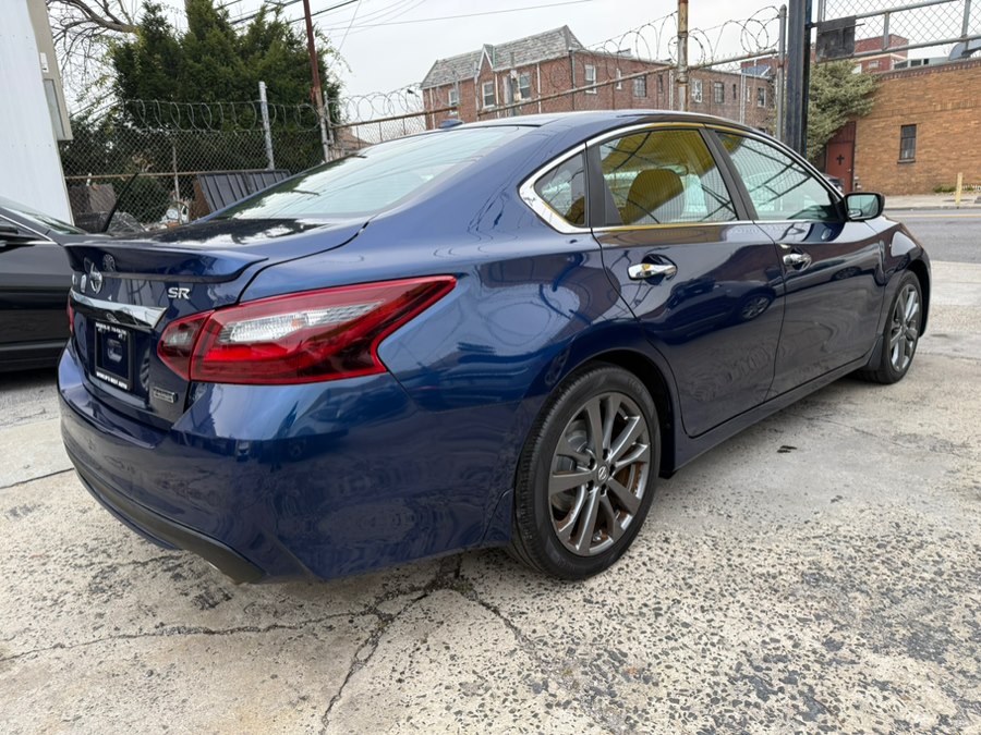 2018 Nissan Altima 2.5 SR photo 4