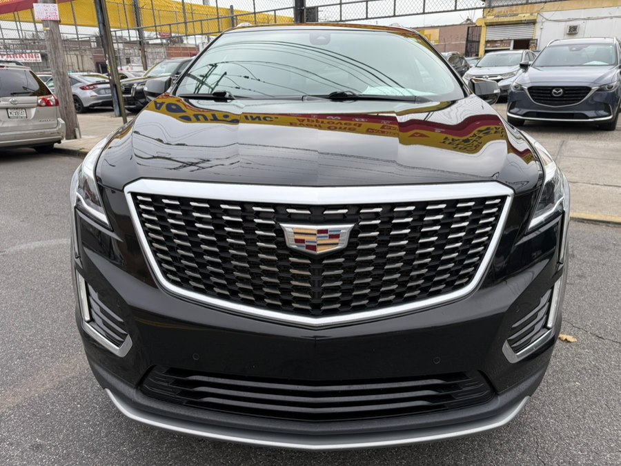2020 Cadillac XT5 Premium Luxury photo 2