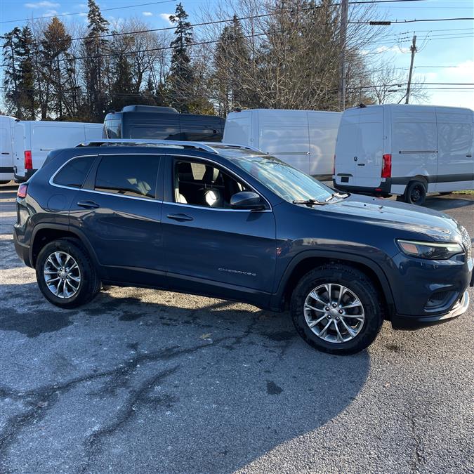2019 Jeep Cherokee Latitude Plus 4x4, available for sale in Canton, Connecticut | Lava Motors. Canton, Connecticut