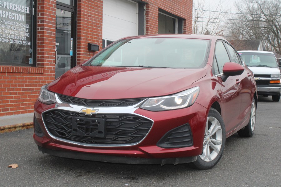 2019 Chevrolet Cruze 4dr Sdn LT, available for sale in ENFIELD, Connecticut | Longmeadow Motor Cars. ENFIELD, Connecticut