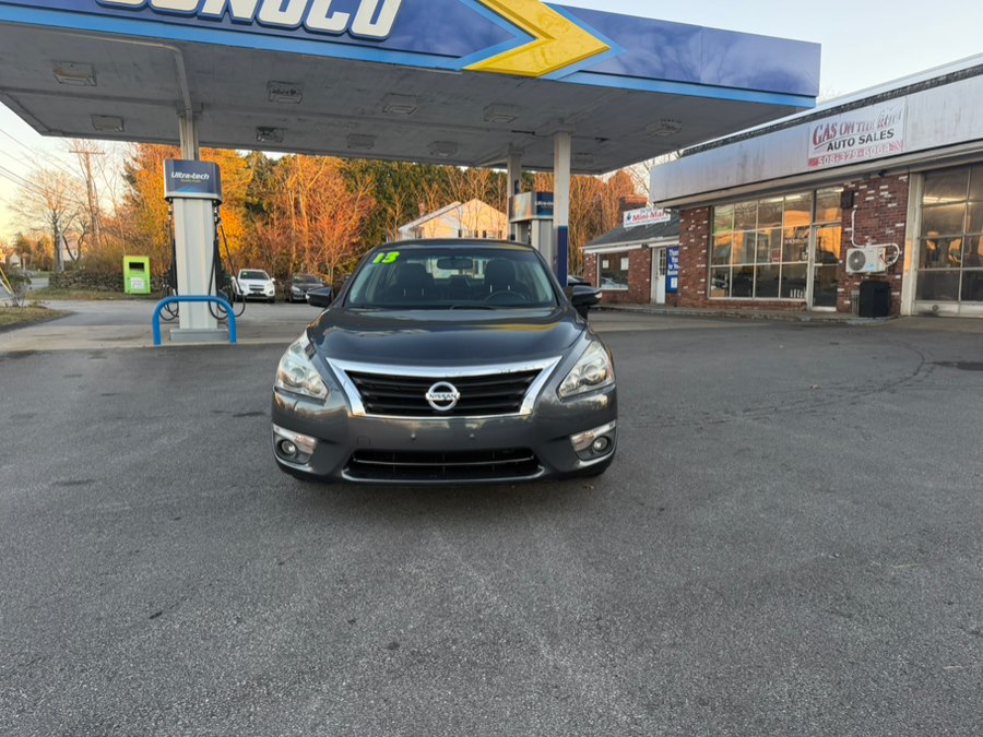 Used 2013 Nissan Altima in Swansea, Massachusetts | Gas On The Run. Swansea, Massachusetts