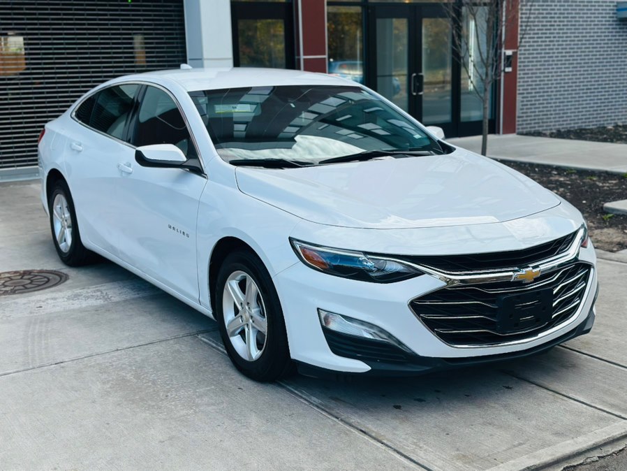2023 Chevrolet Malibu 1LT photo 4