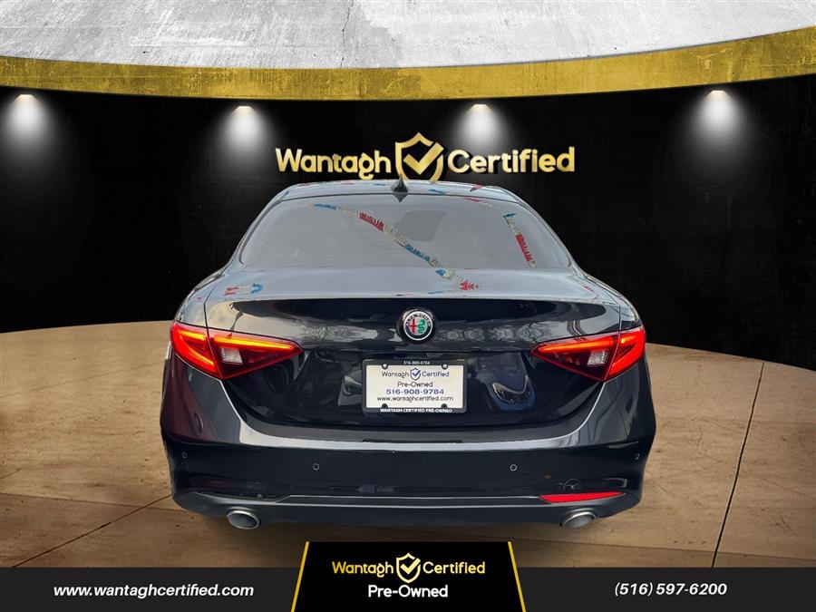 2020 Alfa Romeo Giulia Ti photo 4