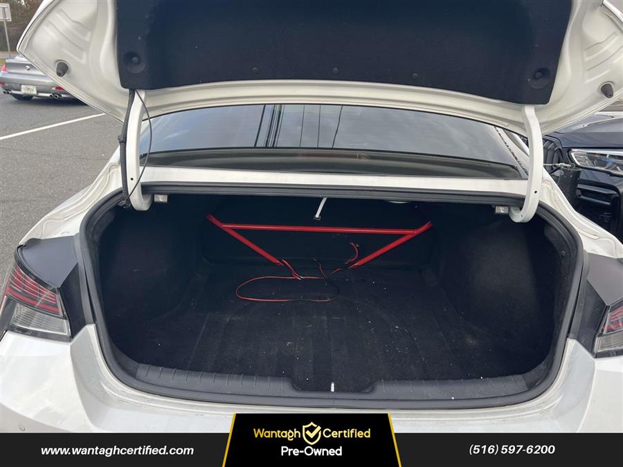 2022 Hyundai Elantra N photo 4